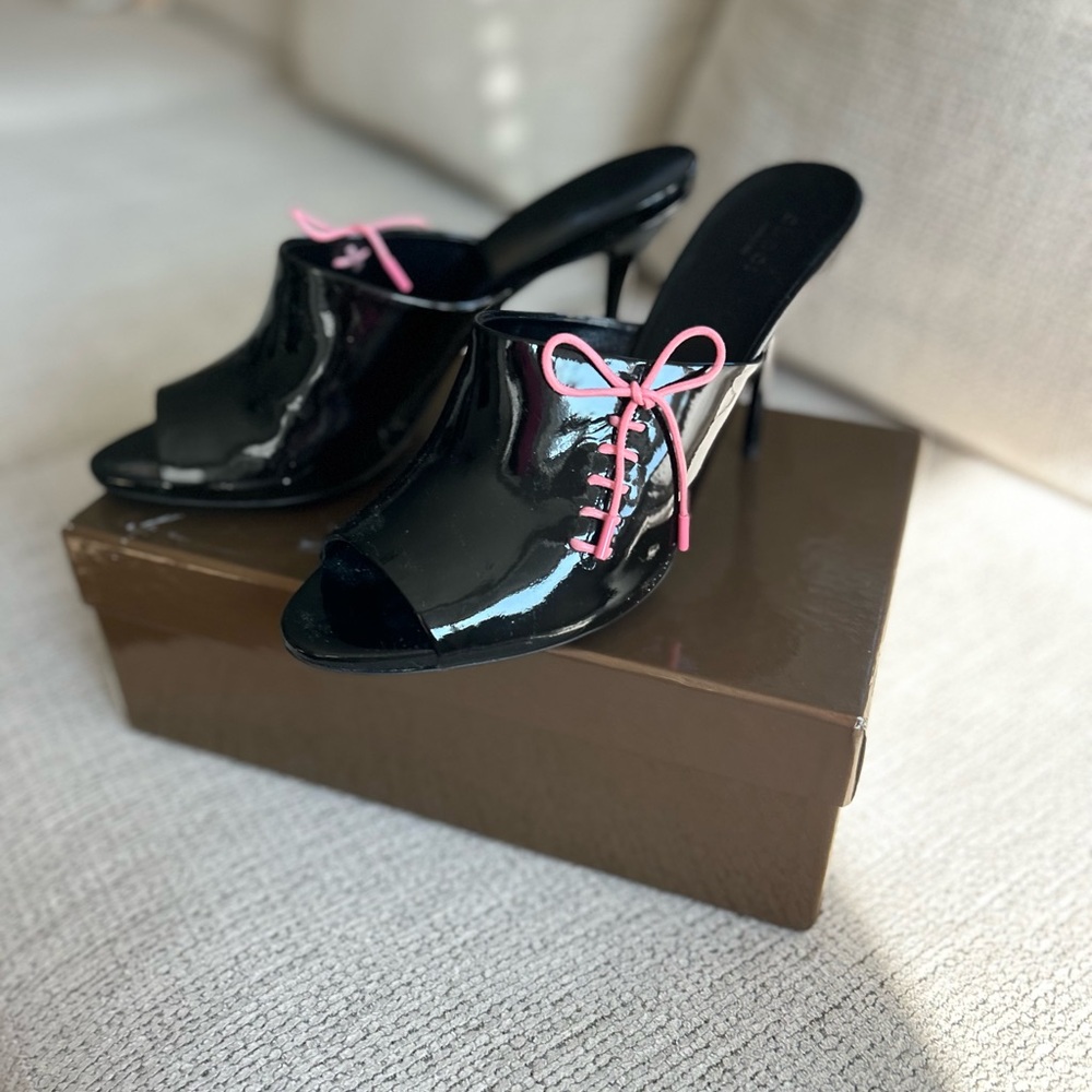 Gucci, Patton, leather mules with pink tie - Picture 6 of 7